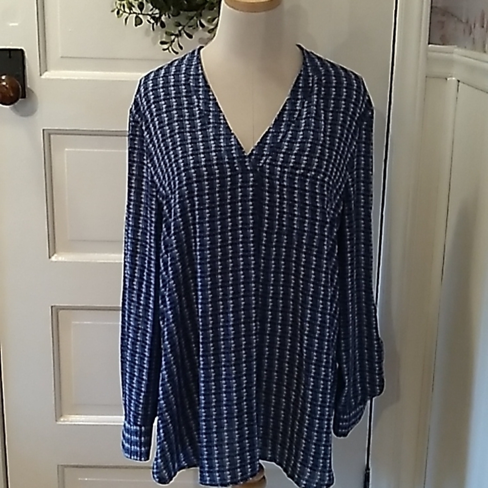 Premise XL blue blouse